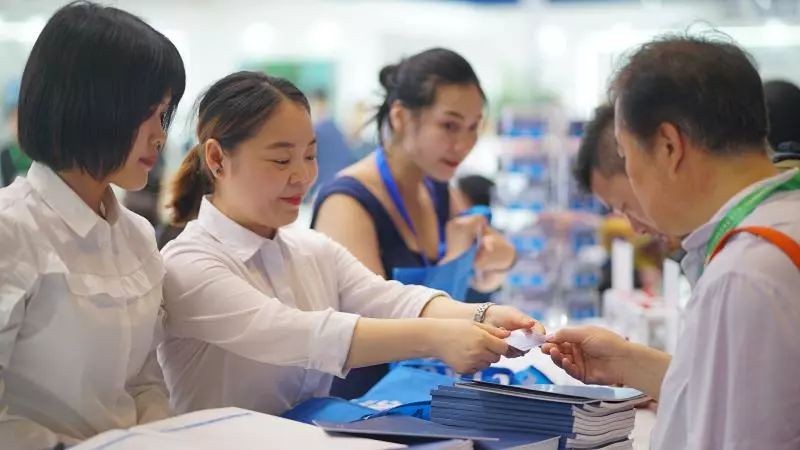 智慧應用，賦能教學|奧威亞智慧教學解決方案驚艷普教展