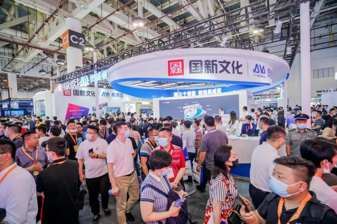 奧威亞展位人潮涌動,火爆異常2.jpg 奧威亞展位人潮涌動,火爆異常2.jpg