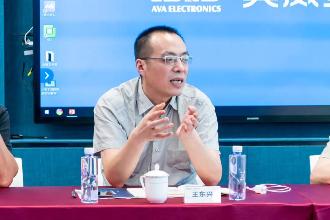 王東興赴國新文化所屬企業奧威亞調研2.jpg 王東興赴國新文化所屬企業奧威亞調研2.jpg