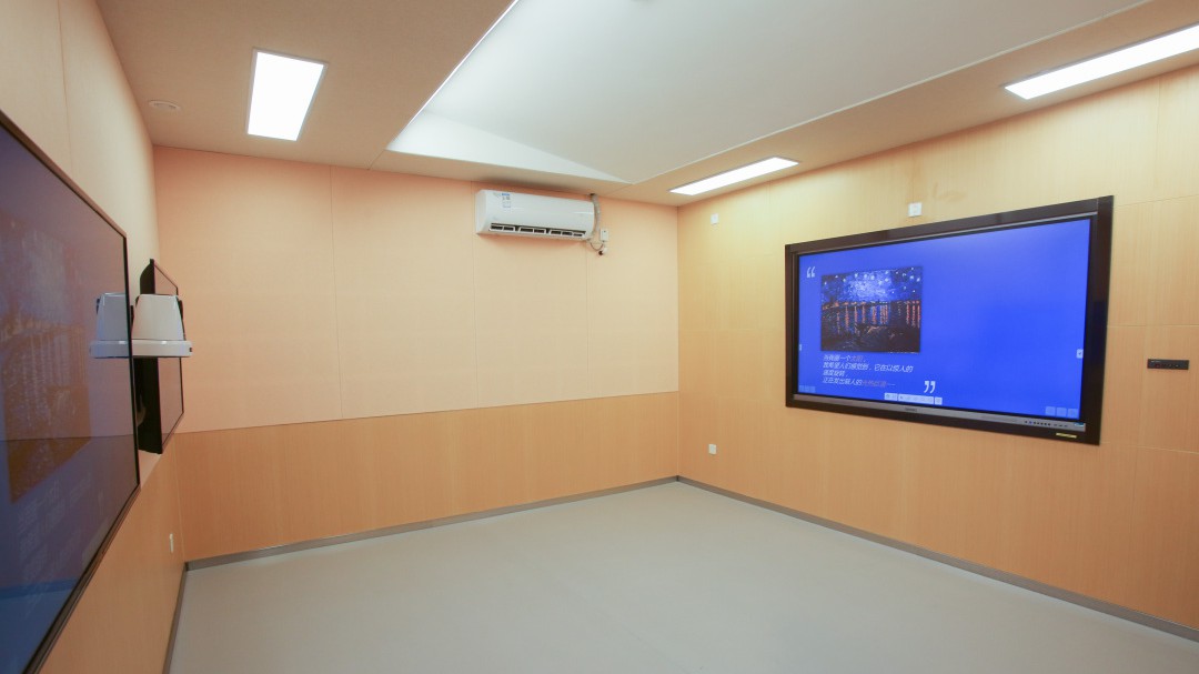 上海信息技術學校1.jpg 上海信息技術學校1.jpg