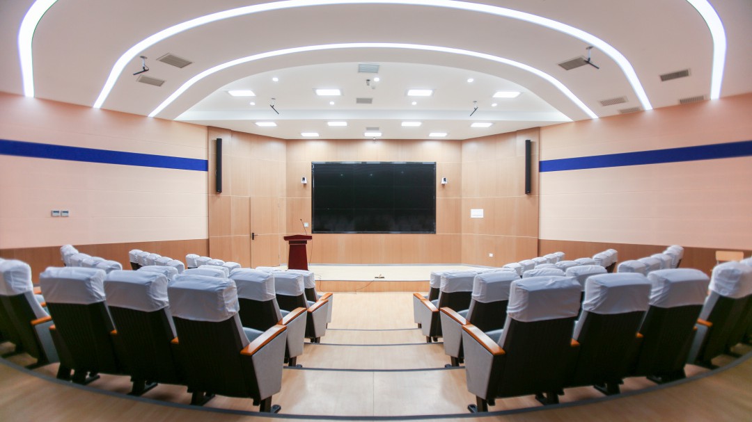 上海信息技術學校2.jpg 上海信息技術學校2.jpg