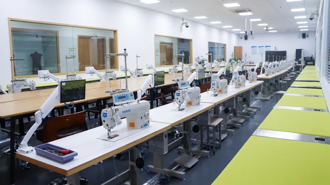 上海市群益職業技術學校1.jpg 上海市群益職業技術學校1.jpg