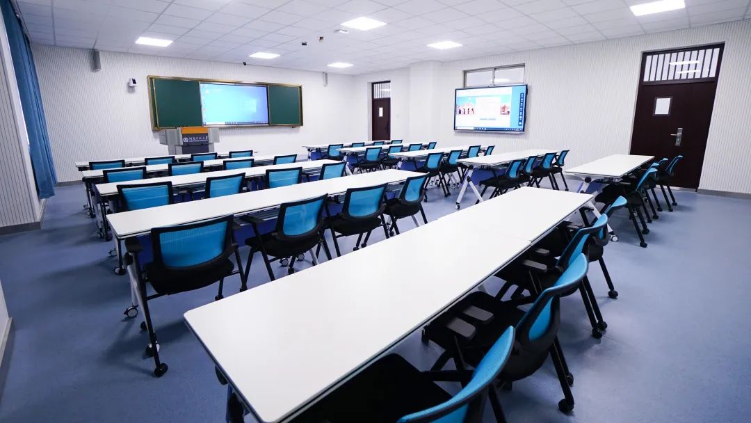 河南師范大學 微格教學，提升師范生教育實踐能力1.jpg