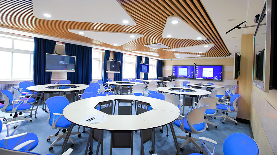 新空間賦能高?；旌鲜浇虒W創新方案