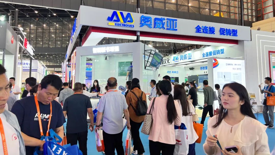 展會精彩瞬間 | 數字化轉型背景下，奧威亞的教育創新與實踐